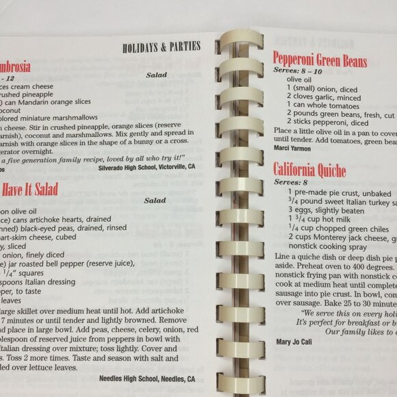 Vintage 2003 Holidays Parties Cookbook Easy Recipes From Home Economics Teachers - Picture 7 of 11